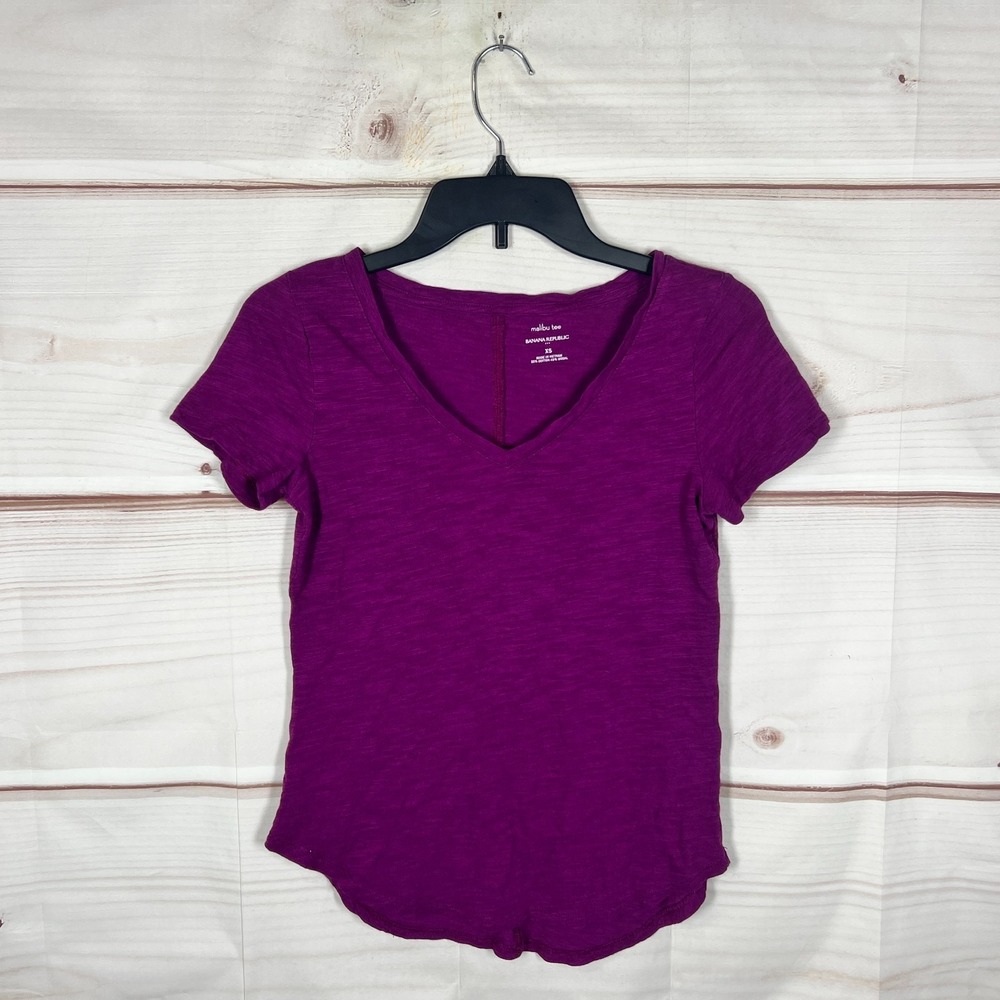 Banana Republic Top Womens XS Purple Malibu Tee Cotton Modal Knit V-Neck Solid